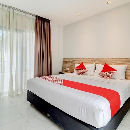 Collection O Cihampelas Near Ciwalk Formerly I Sleep Hotel Bandung Buitenkant foto